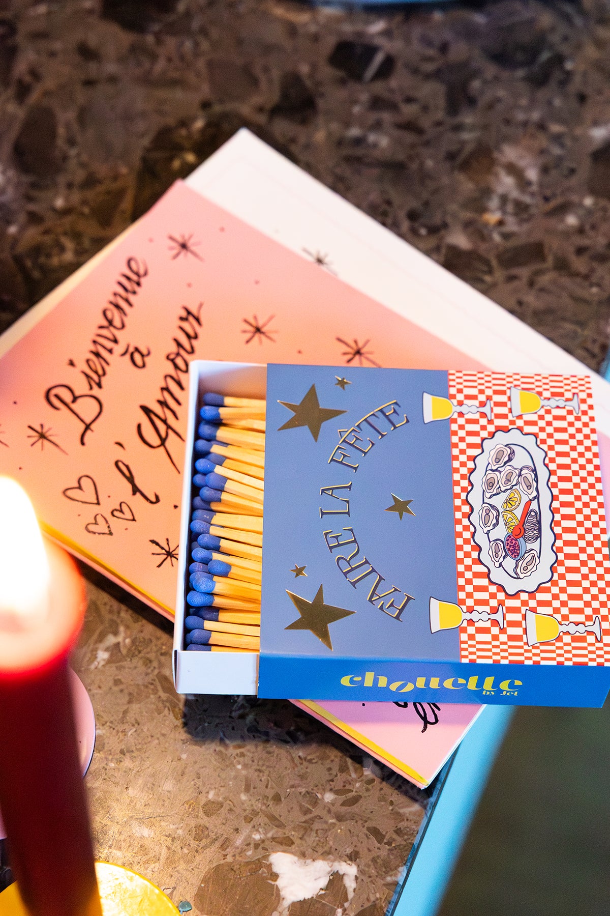 Luciferdoos à table