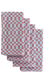 Maak je tafel compleet met deze servetten, passend bij het bijbehorende tafelkleed. Je kunt ze, als je durft, natuurlijk ook mixen en matchen met de andere kleur! Ik vind servetten van stof instant feest en ook sjiek, maar deze zijn dan ook weer funky, waardoor je ze net zo makkelijk bij een gezellige vrienden/familielunch op tafel legt.